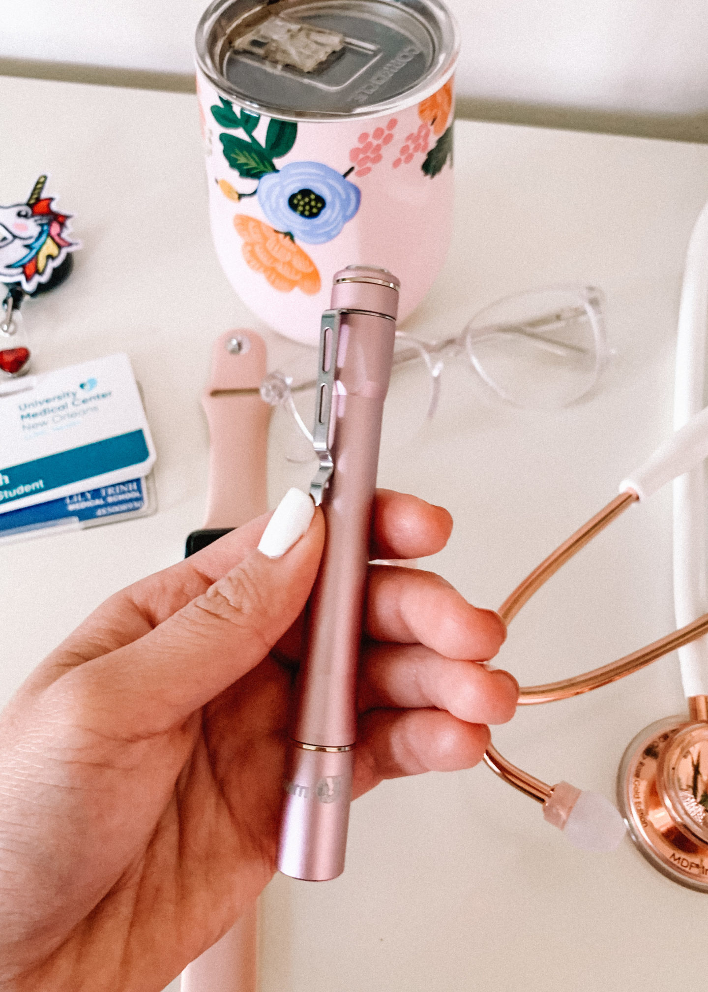 What’s in my bag? (Medical Student Edition) Lily In Medicine